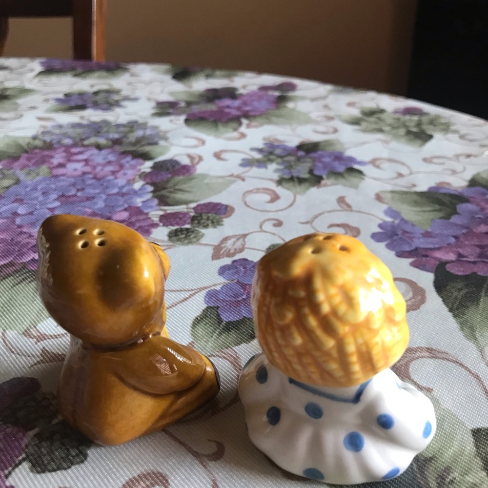VINTAGE AVON SALT & PEPPER - Picture 7 of 10